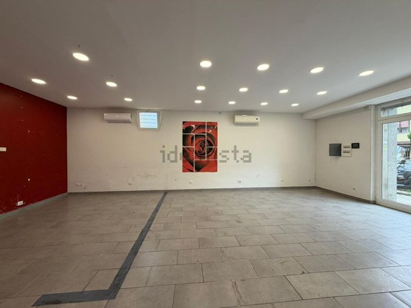 locale commerciale in affitto a Roma in zona Cinquina