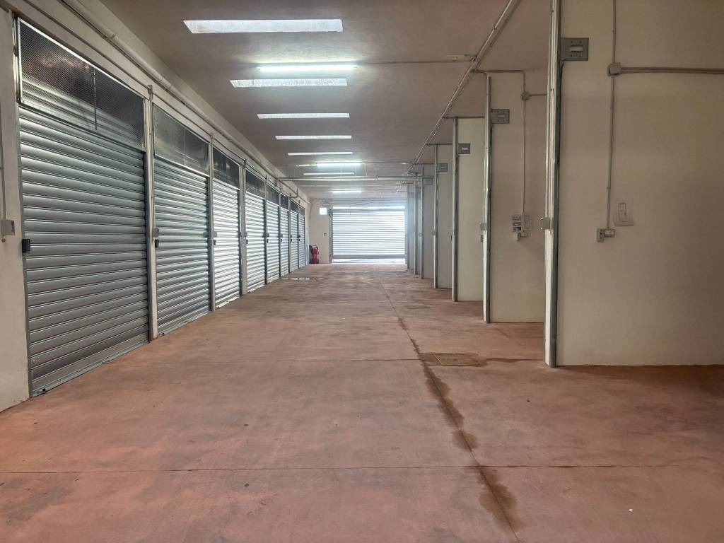 locale commerciale in affitto a Roma in zona Tor Sapienza
