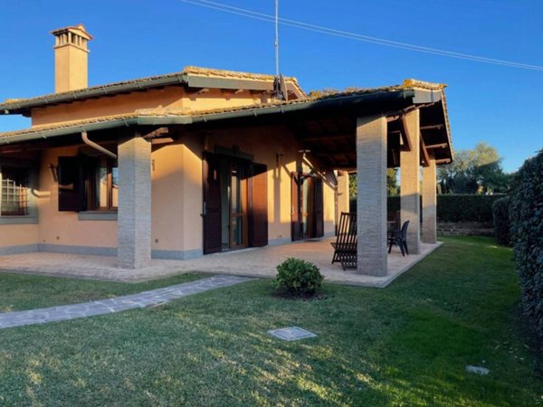 casa indipendente in affitto a Roma in zona Giuliano Dalmata