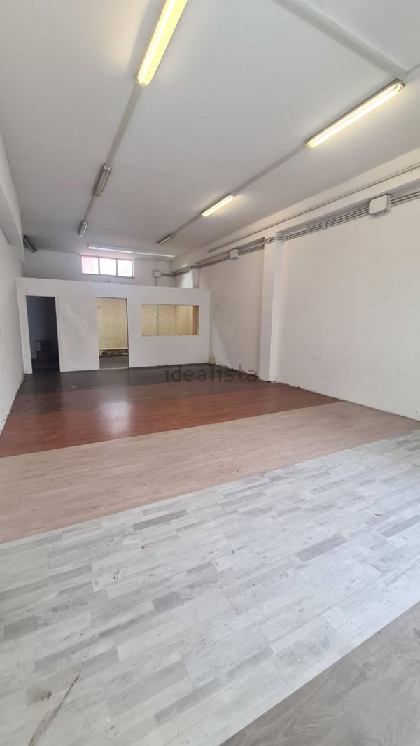 locale commerciale in affitto a Roma in zona Romanina