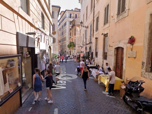 negozio in affitto a Roma in zona Centro Storico