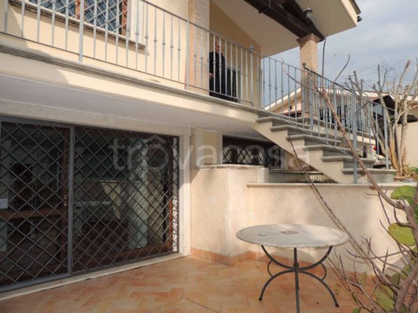 casa indipendente in affitto a Roma in zona Infernetto