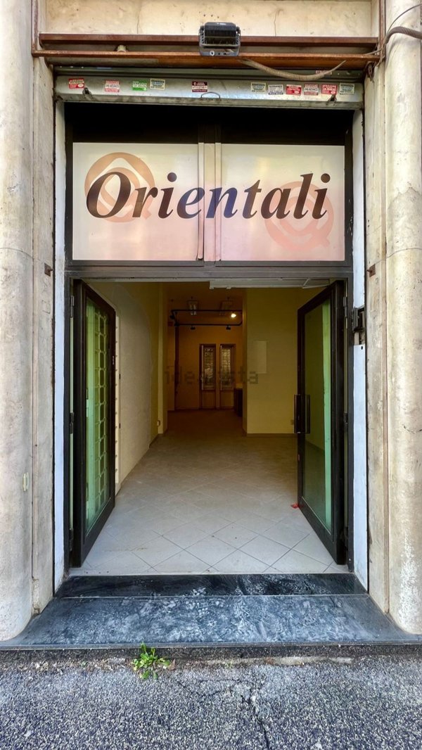locale commerciale in affitto a Roma in zona Della Vittoria