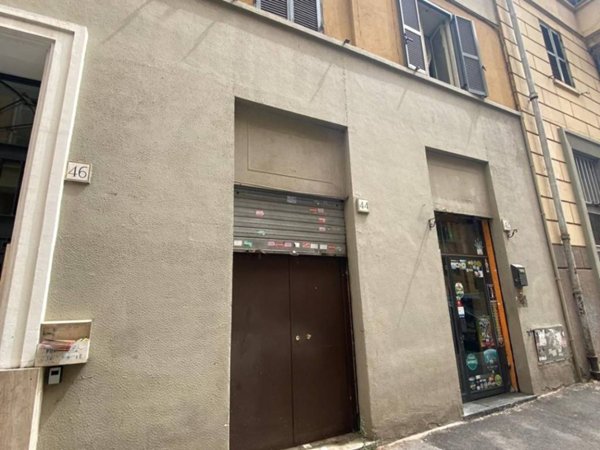 negozio in affitto a Roma in zona Appio Latino