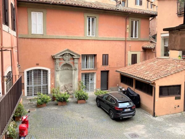 appartamento in affitto a Roma in zona Parione/Sant'Eustachio