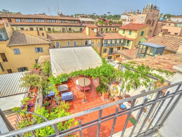 appartamento in affitto a Roma in zona Trevi-Colonna