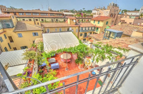 appartamento in affitto a Roma in zona Trevi-Colonna