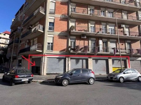negozio in affitto a Roma in zona Ostia