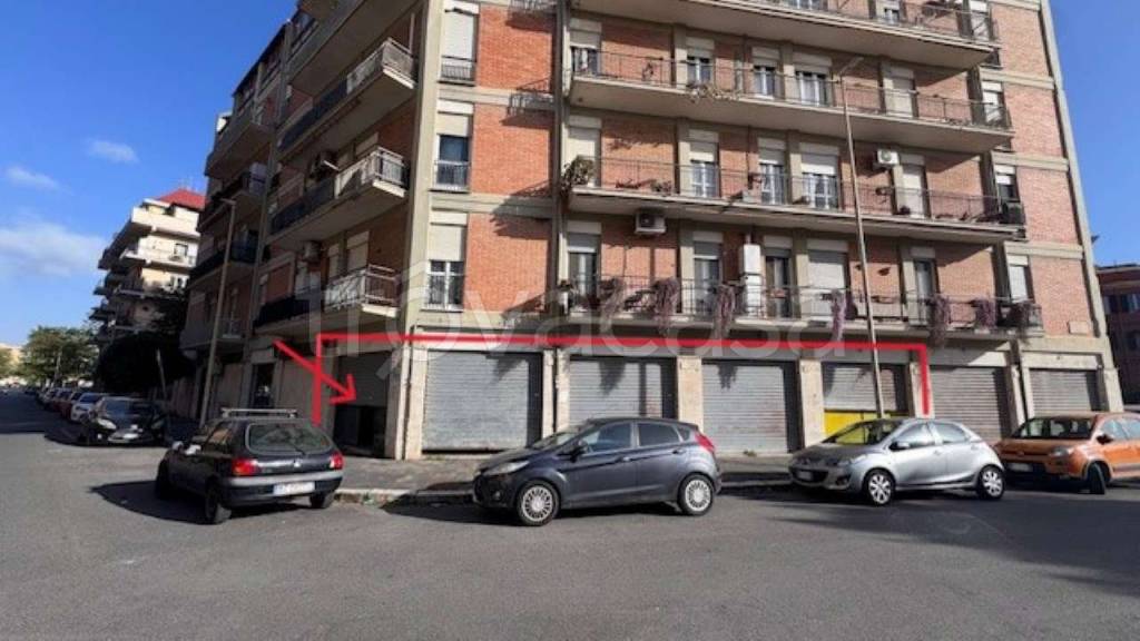 negozio in affitto a Roma in zona Ostia