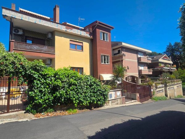 appartamento in affitto a Roma in zona Tomba di Nerone