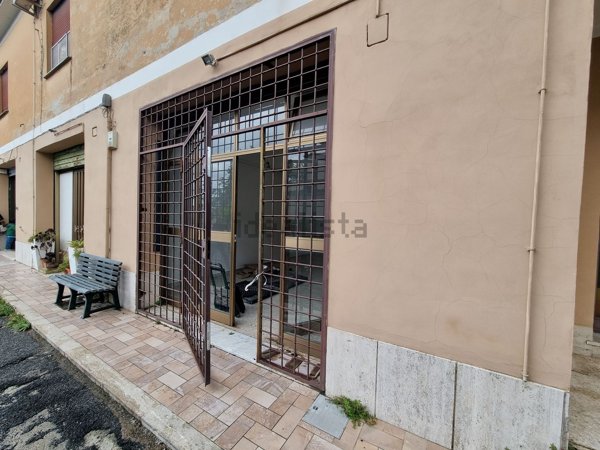 locale commerciale in affitto a Roma in zona Selva Candida