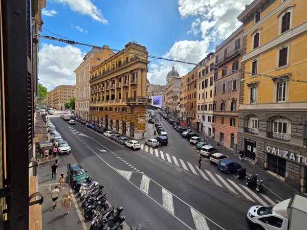 appartamento in affitto a Roma in zona Rione Monti/Campitelli