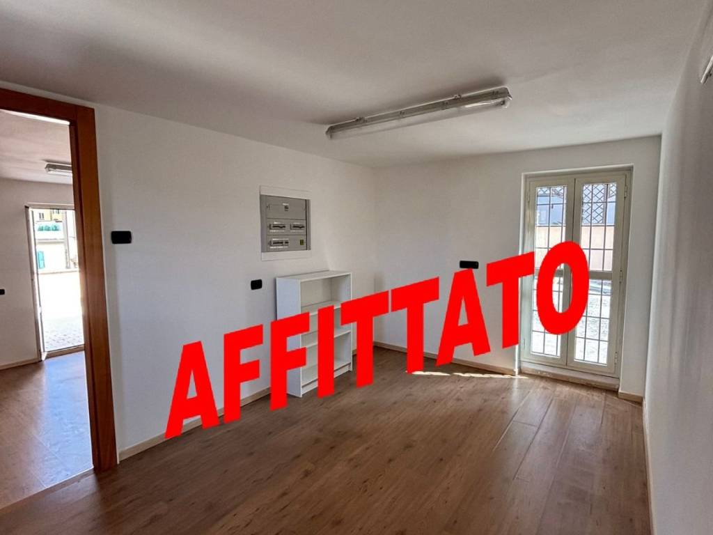 ufficio in affitto a Roma in zona Appio Latino