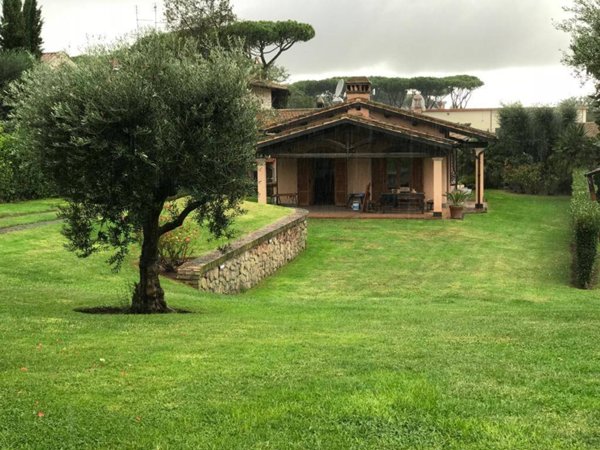 casa indipendente in affitto a Roma in zona Giuliano Dalmata