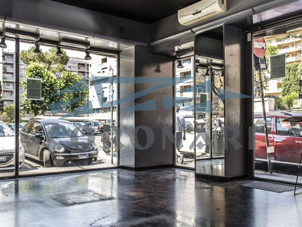 negozio in affitto a Roma