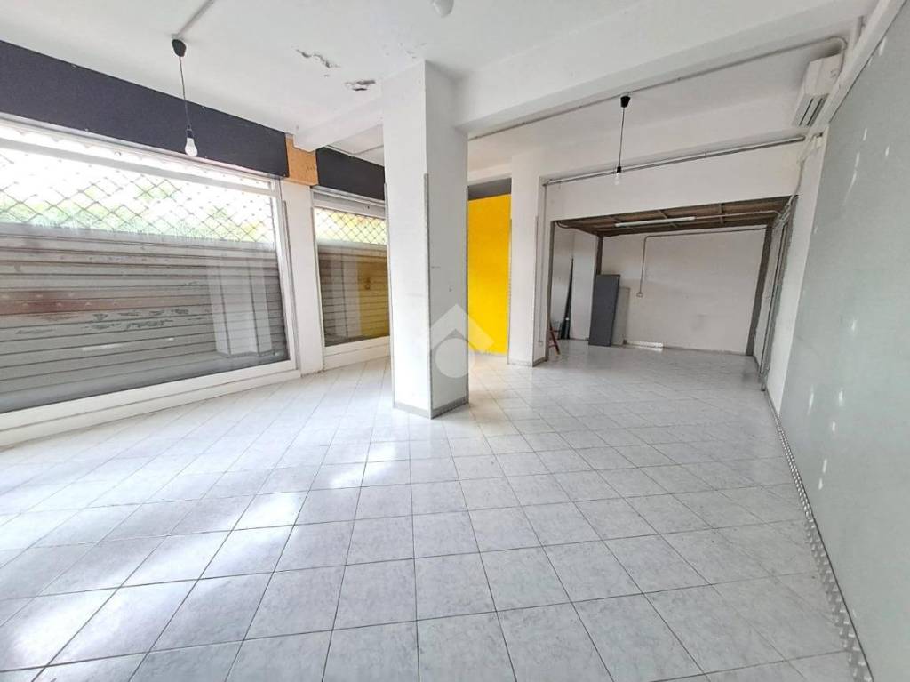 negozio in affitto a Roma in zona Prenestino-Labicano