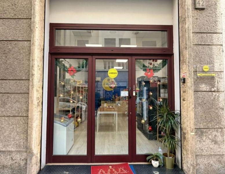 locale commerciale in affitto a Roma in zona Appio Latino