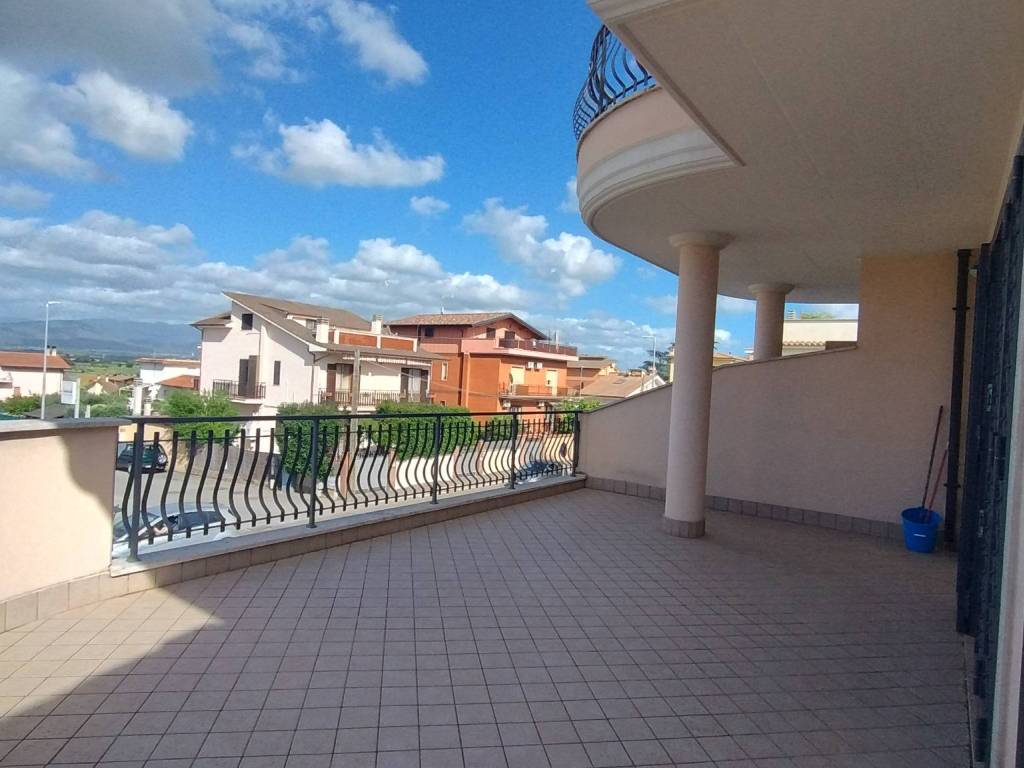 appartamento in affitto a Roma in zona Castelverde
