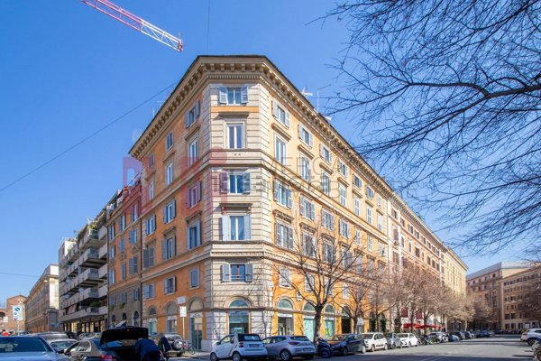 appartamento in affitto a Roma in zona Trevi-Colonna