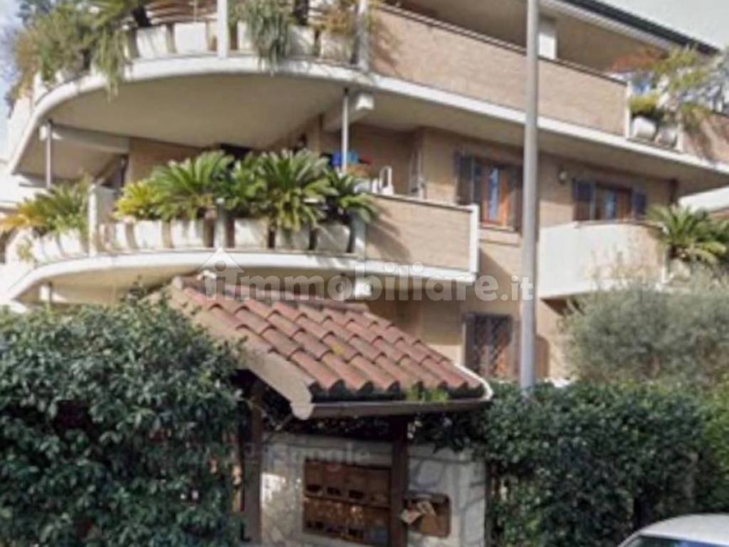 appartamento in affitto a Roma in zona Ardeatino