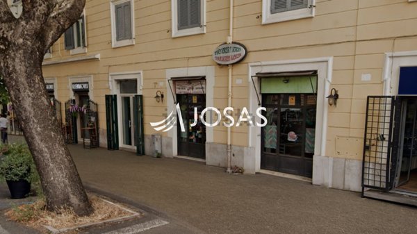 locale commerciale in affitto a Roma in zona Salario