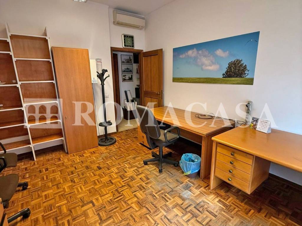 ufficio in affitto a Roma in zona Ostiense