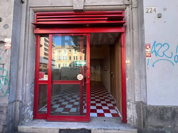locale commerciale in affitto a Roma