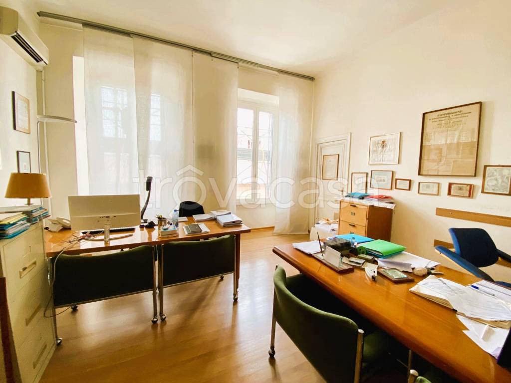 ufficio in affitto a Roma in zona Trevi-Colonna