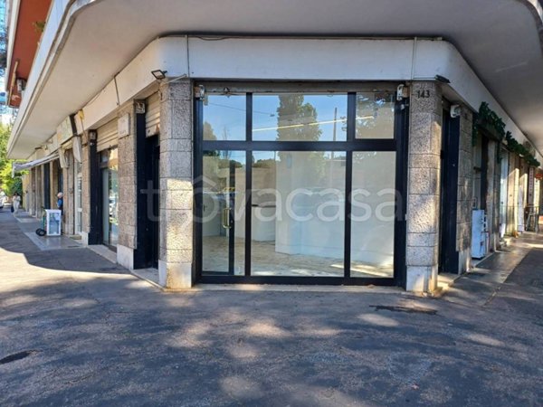 negozio in affitto a Roma in zona Della Vittoria
