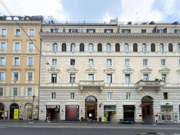 negozio in affitto a Roma in zona Rione Monti/Campitelli