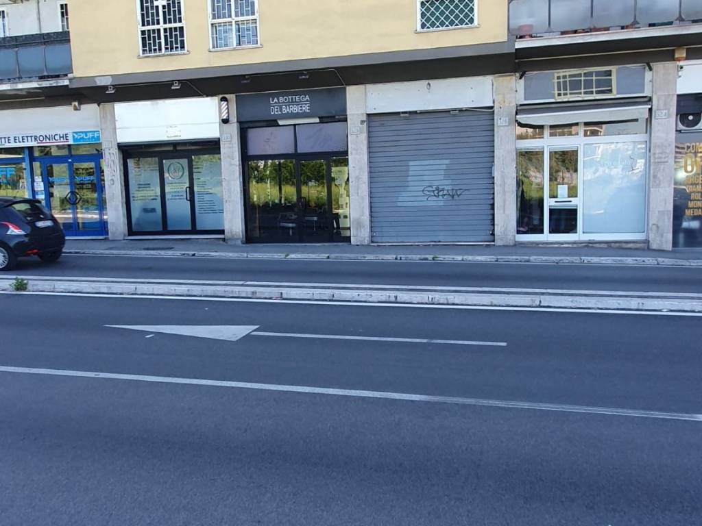 negozio in affitto a Roma in zona Monte Sacro/Talenti