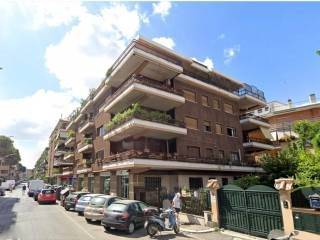 negozio in affitto a Roma in zona Della Vittoria