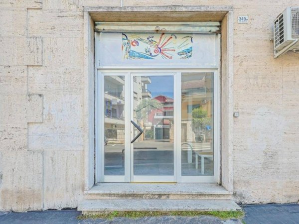 negozio in affitto a Roma in zona Aurelio
