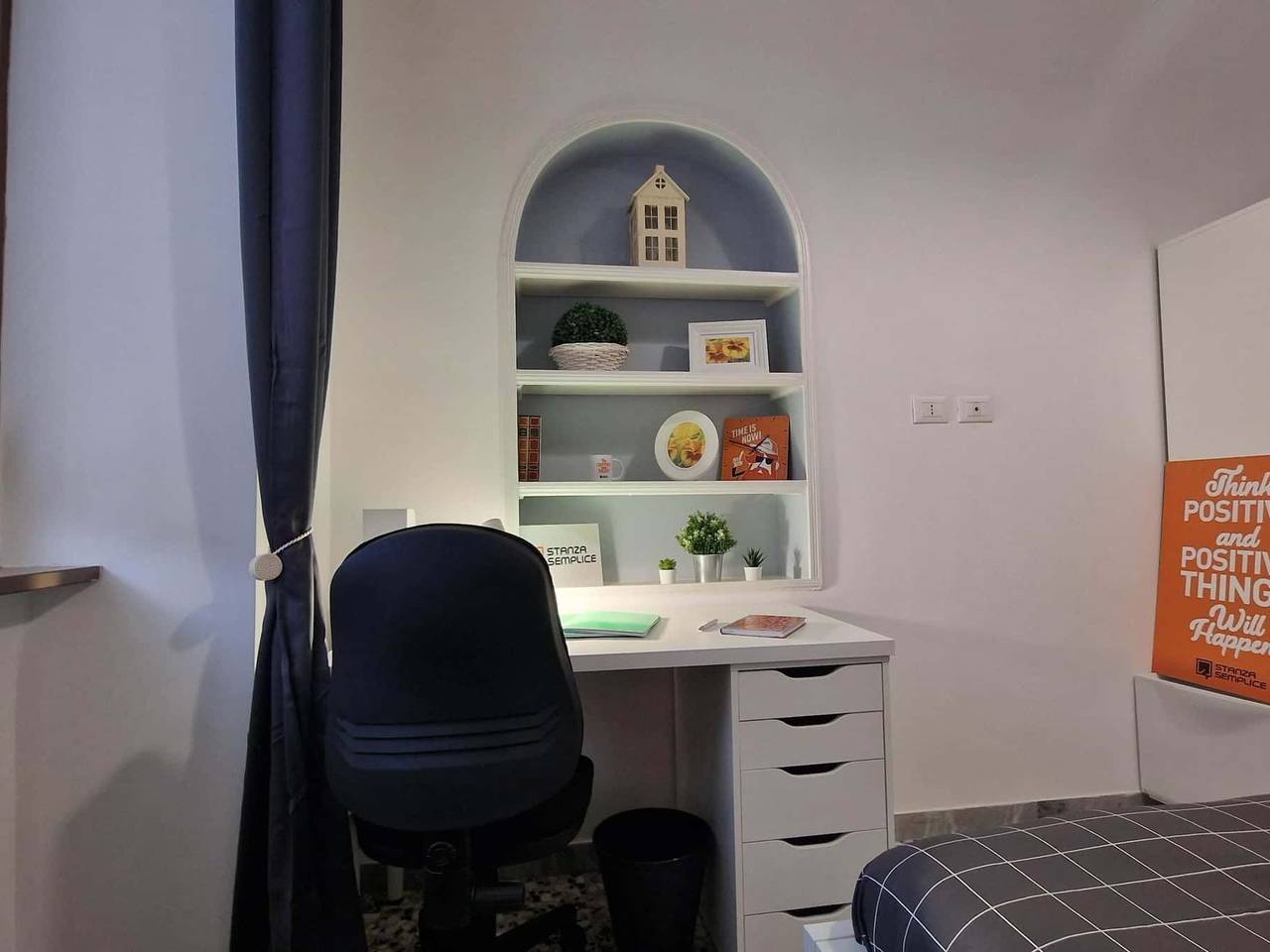 negozio in affitto a Roma in zona Appio Latino