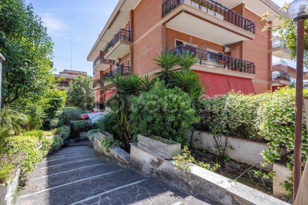 appartamento in affitto a Roma in zona Mostacciano