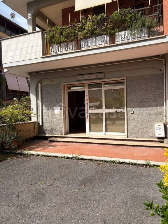 negozio in affitto a Roma in zona Gianicolense