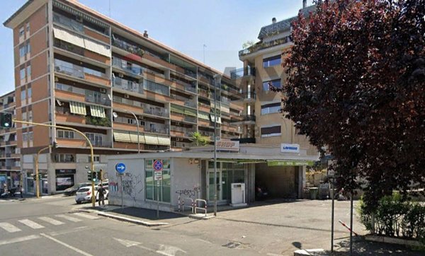 locale commerciale in affitto a Roma in zona Aurelio