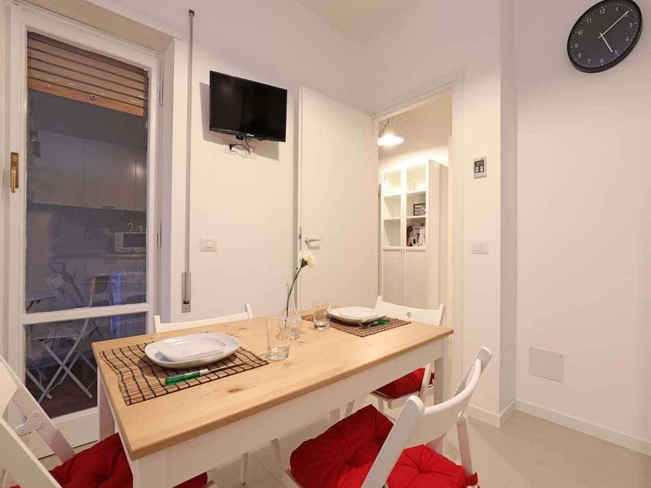 negozio in affitto a Roma in zona Appio Latino