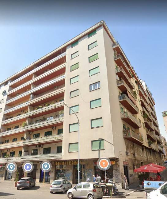 negozio in affitto a Roma in zona Appio Latino