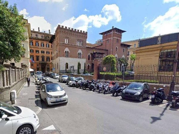negozio in affitto a Roma in zona Ludovisi/Sallustiano