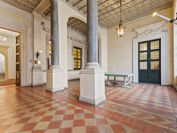 appartamento in affitto a Roma in zona Parione/Sant'Eustachio