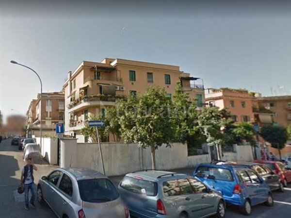 ufficio in affitto a Roma in zona Tuscolano