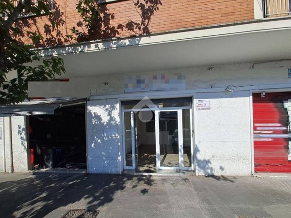 negozio in affitto a Roma in zona Prenestino-Centocelle