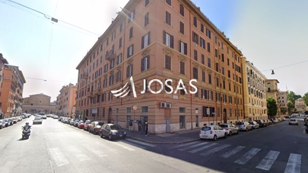 locale commerciale in affitto a Roma in zona Rione Prati