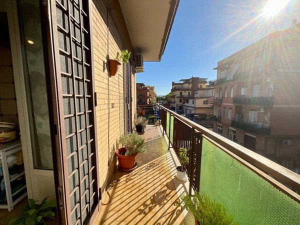 appartamento in affitto a Roma in zona Torre Angela