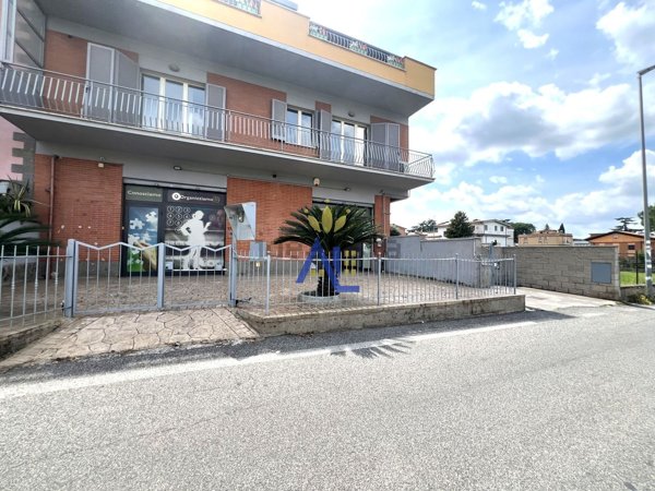 ufficio in affitto a Roma in zona Borghesiana