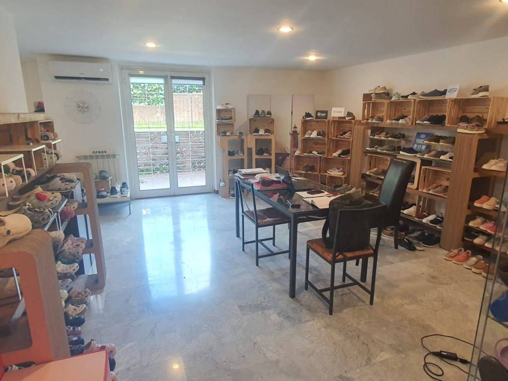 ufficio in affitto a Roma in zona Mostacciano