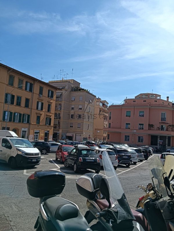 locale commerciale in affitto a Roma in zona Ostiense