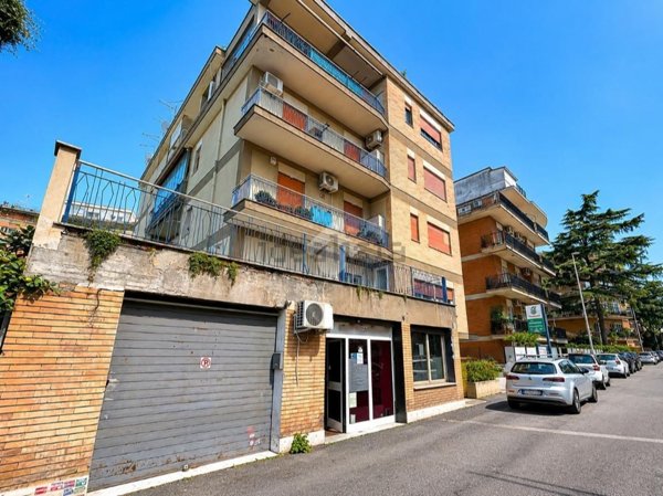 locale commerciale in affitto a Roma in zona Monte Sacro/Talenti