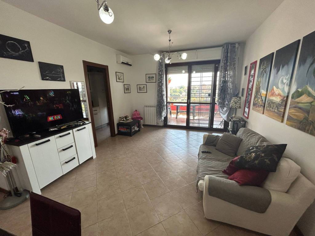 appartamento in affitto a Roma in zona Torre Angela